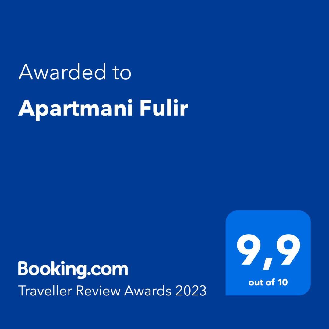 Apartmani Fulir ヴーシ エクステリア 写真
