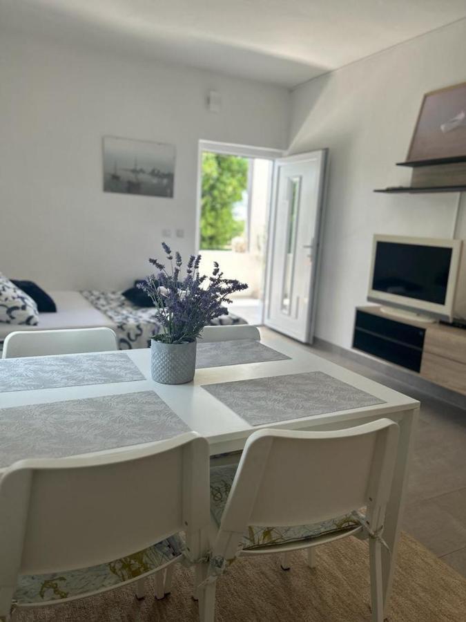 Apartmani Fulir ヴーシ エクステリア 写真