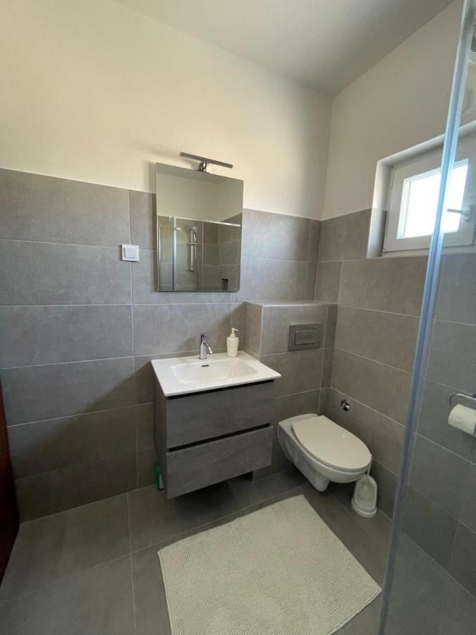 Apartmani Fulir ヴーシ エクステリア 写真