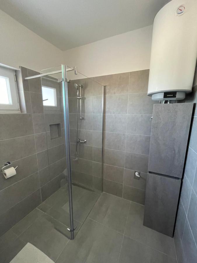 Apartmani Fulir ヴーシ エクステリア 写真