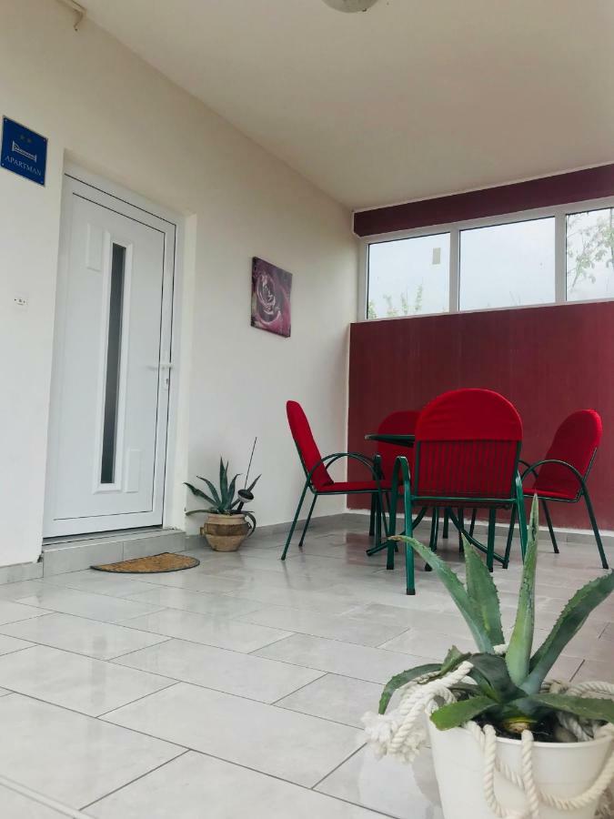 Apartmani Fulir ヴーシ エクステリア 写真
