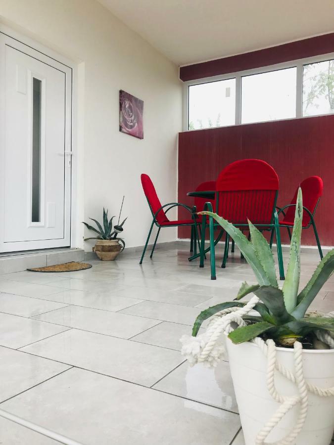 Apartmani Fulir ヴーシ エクステリア 写真